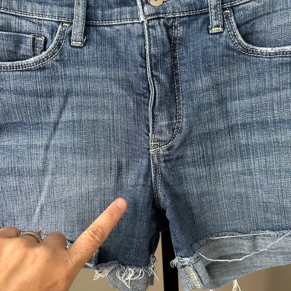 Anthropologie Pilcro Slim Boyfriend Rolled Cut Off Shorts Size 27 - Picture 3 of 7